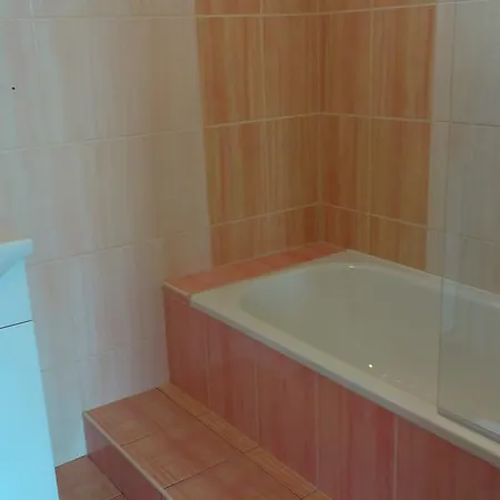 Ratiborice Alpesi faház *